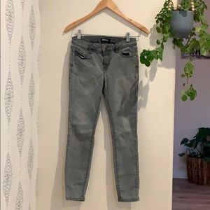 Gray skinny stretch jean